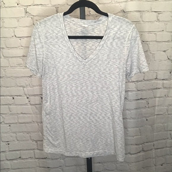 Gap Fit Striped V Neck T-Shirt - Picture 1 of 5